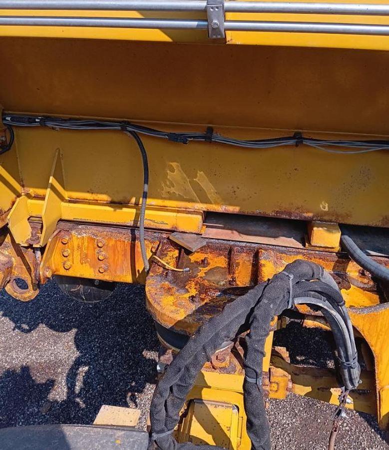 Used 2009 AG-CHEM ROGATOR 1386 Self Propelled Sprayer