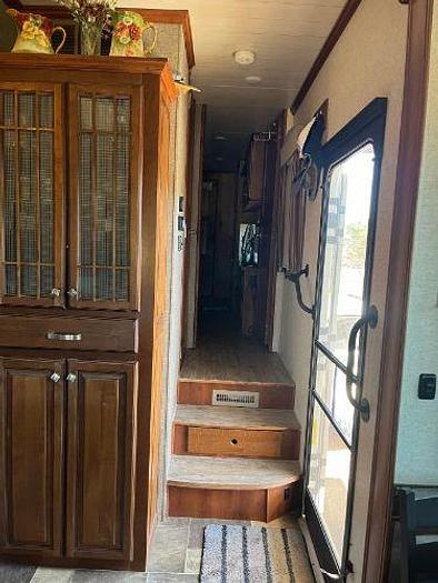 Used 2017 Heartland Bighorn 3160 Elite