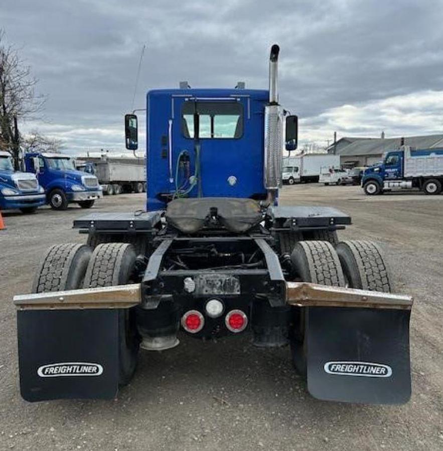 Used 2017 Freightliner Columbia 120