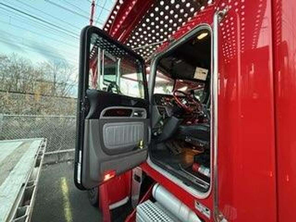 Used 2020 Peterbilt 389 Car Hauler