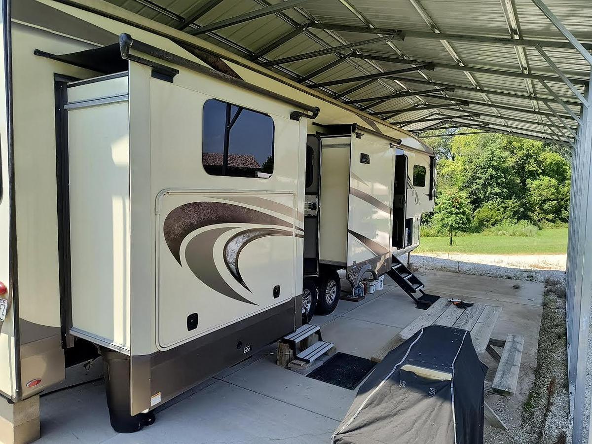 Used 2019 Jayco North Point 37BHFS