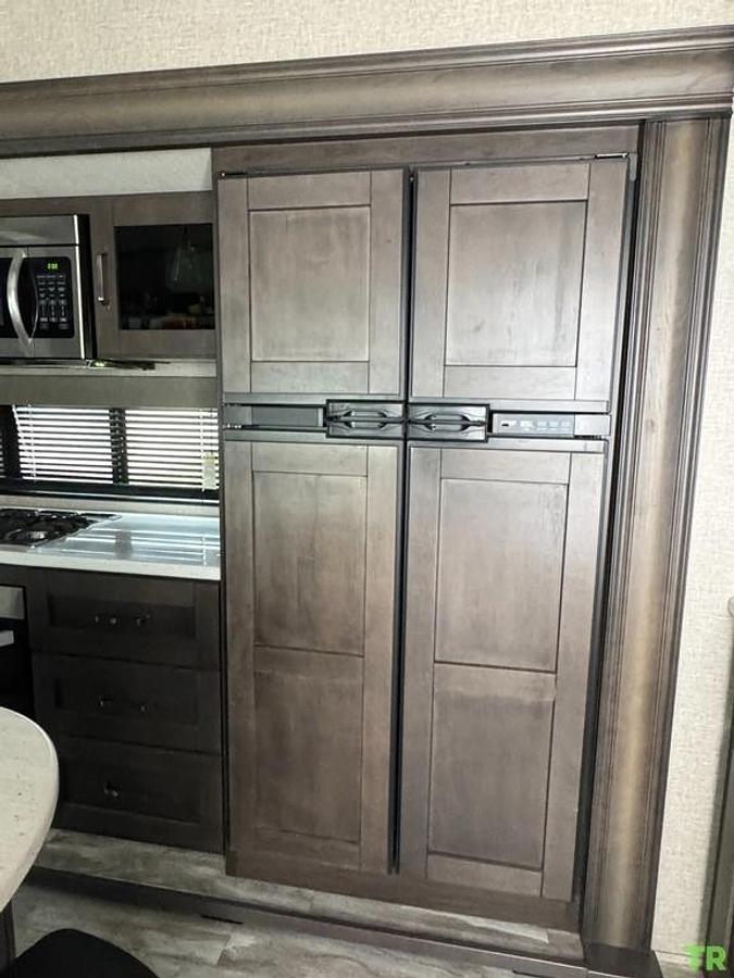 Used 2020 Grand Design Reflection 337RLS