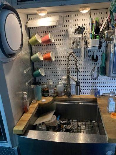 Used 2013 INTERNATIONAL Durastar 4300LP