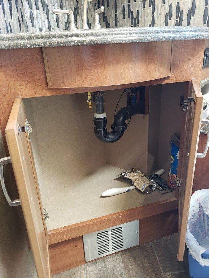 Used 2018 Holiday Rambler Endeavor XL 38N  360 XCM Diesel Pusher Motorhome