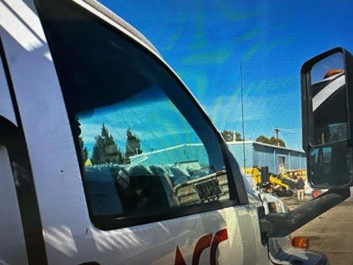 Used 2002 Chevrolet 6500