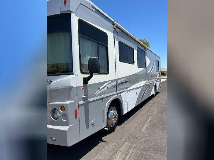 Used 2008 Itasca Latitude 39W