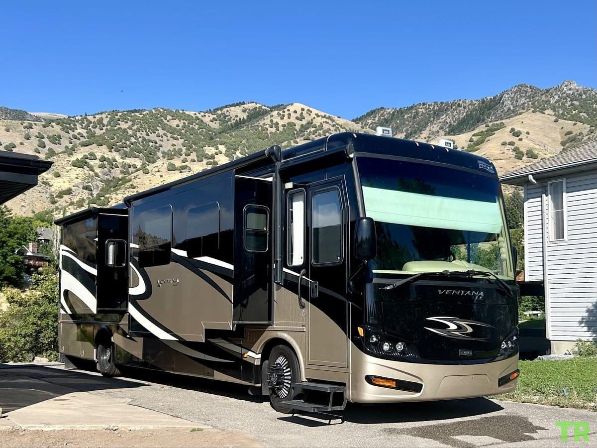 Used 2015 Newmar Ventana LE 3812