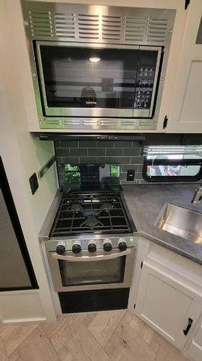 Used 2021 Palomino Puma 27RLSS