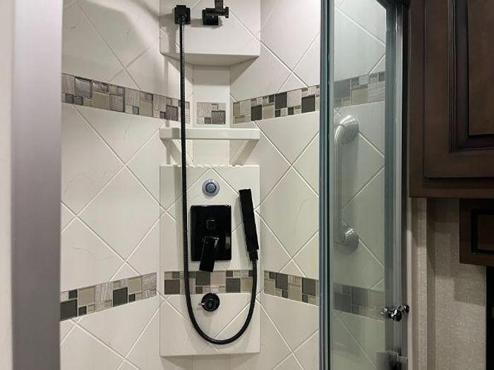 Used 2022 Newmar Dutch Star 4310