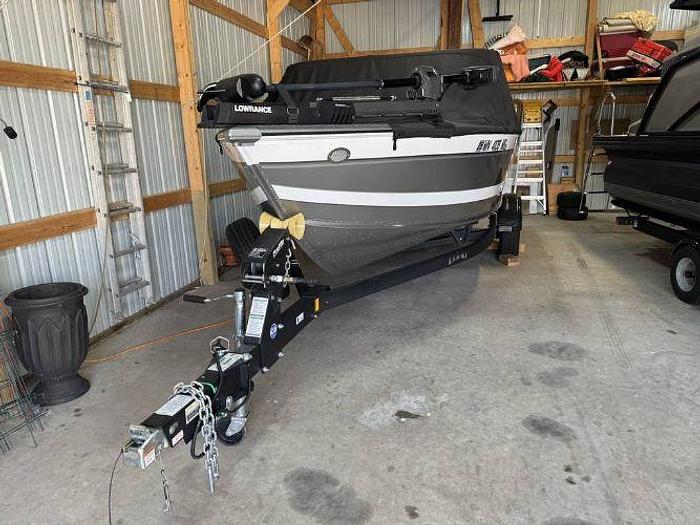 Used 2021 LUND Impact 1875 XS