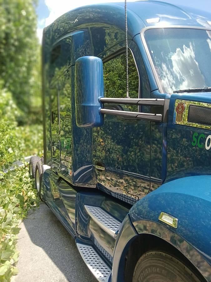 Used 2021 Kenworth T680