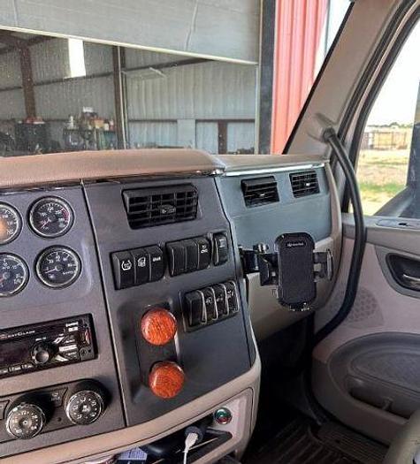 Used 2020 Peterbilt 567