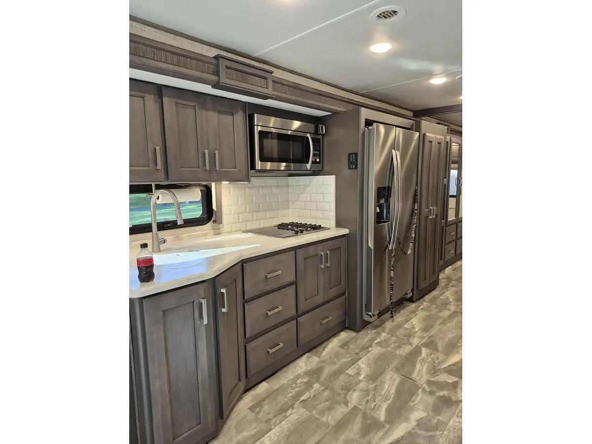 Used 2023 Thor Challenger 37FH Class A Gas Motorhome