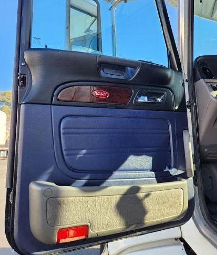 Used 2012 Peterbilt 386