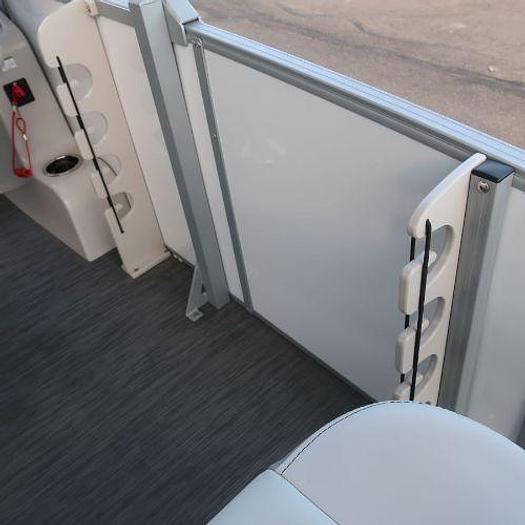 Used 2024 Lowe SF214 Pontoon