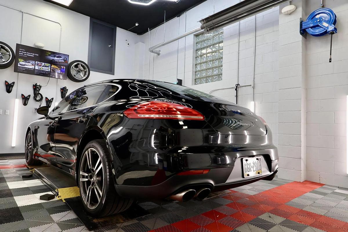 Used 2014 Porsche Panamera 4s Executive