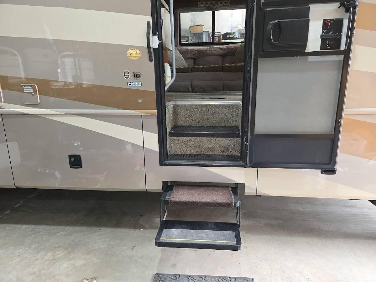 Used 2007 Fleetwood Bounder