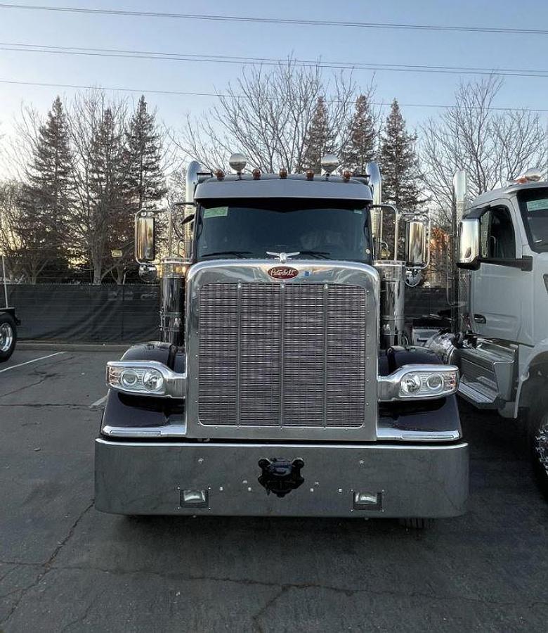 Used 2026 Peterbilt 589