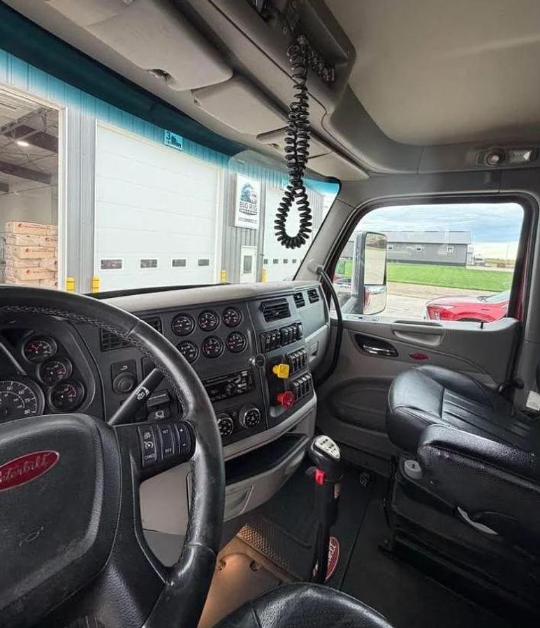 Used 2020 Petebitl 579