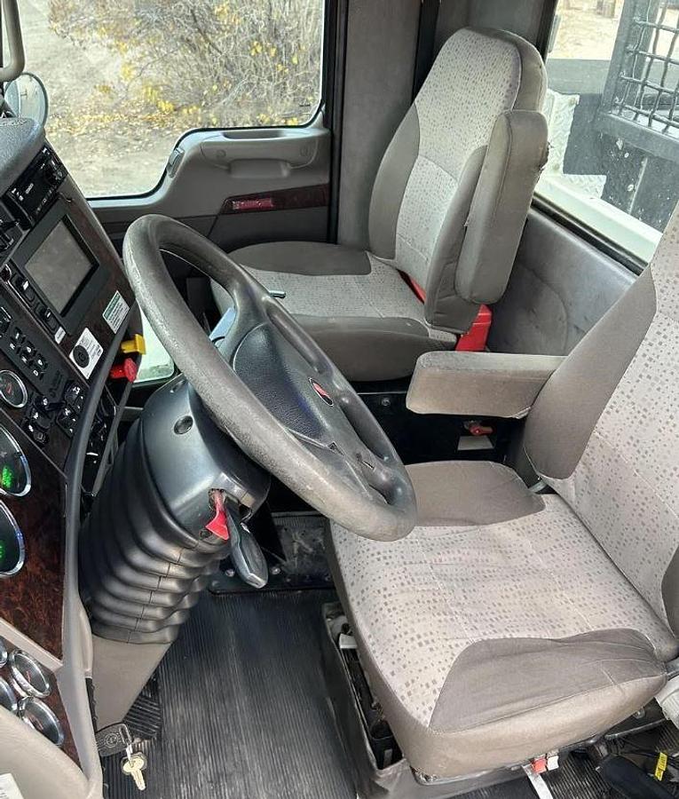 Used 2016 Kenworth T370