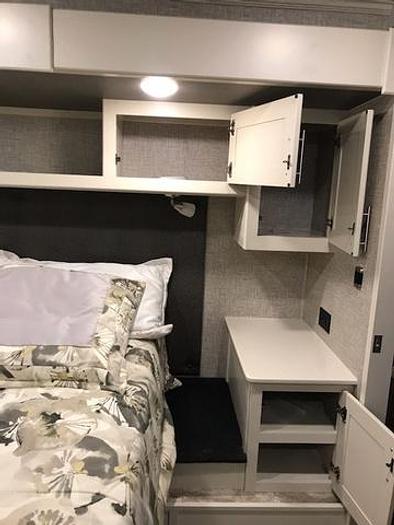 Used 2021 Luxe Gold 380GFB 5th Wheel