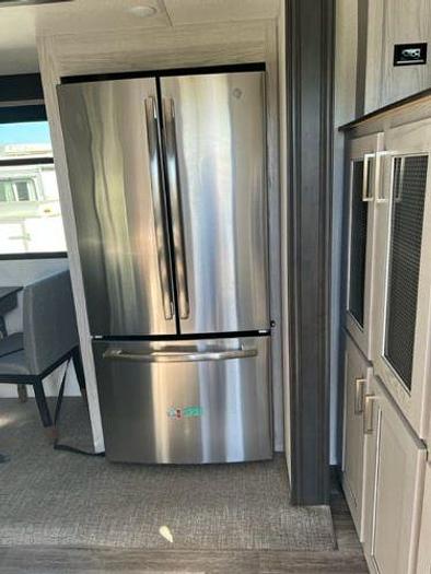 Used 2021 Keystone Montana High Country 383TH