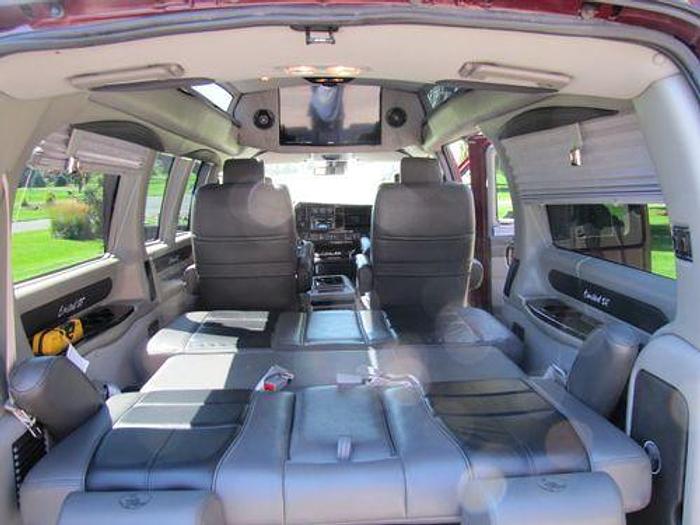 Used 2019 Chevrolet Express 2500 Cargo Van 3D