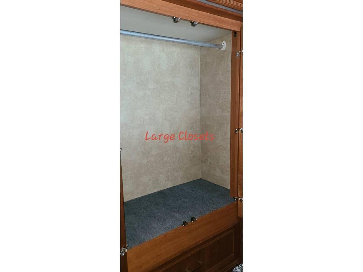 Used 2017 Winnebago Forza 34T