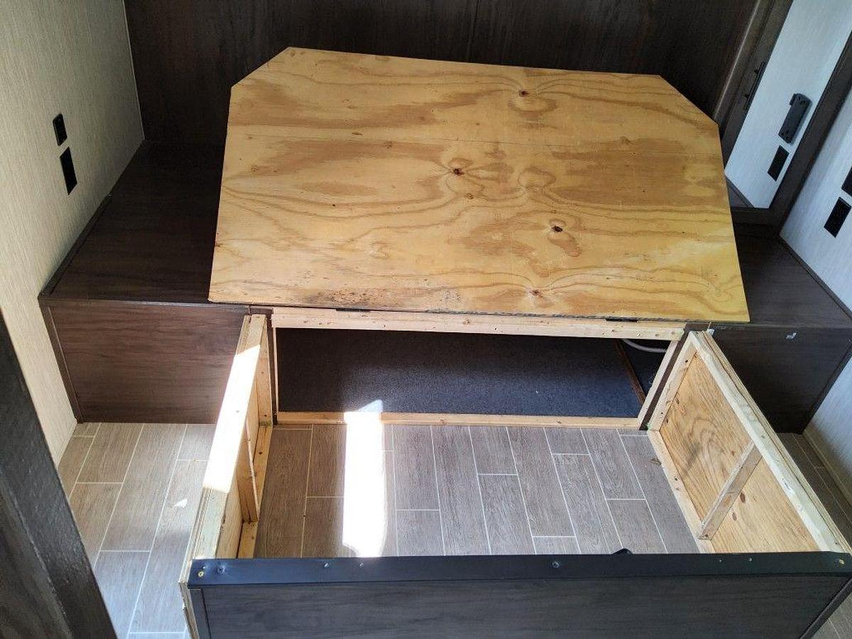 Used 2021 Forest River Cherokee 274VFK