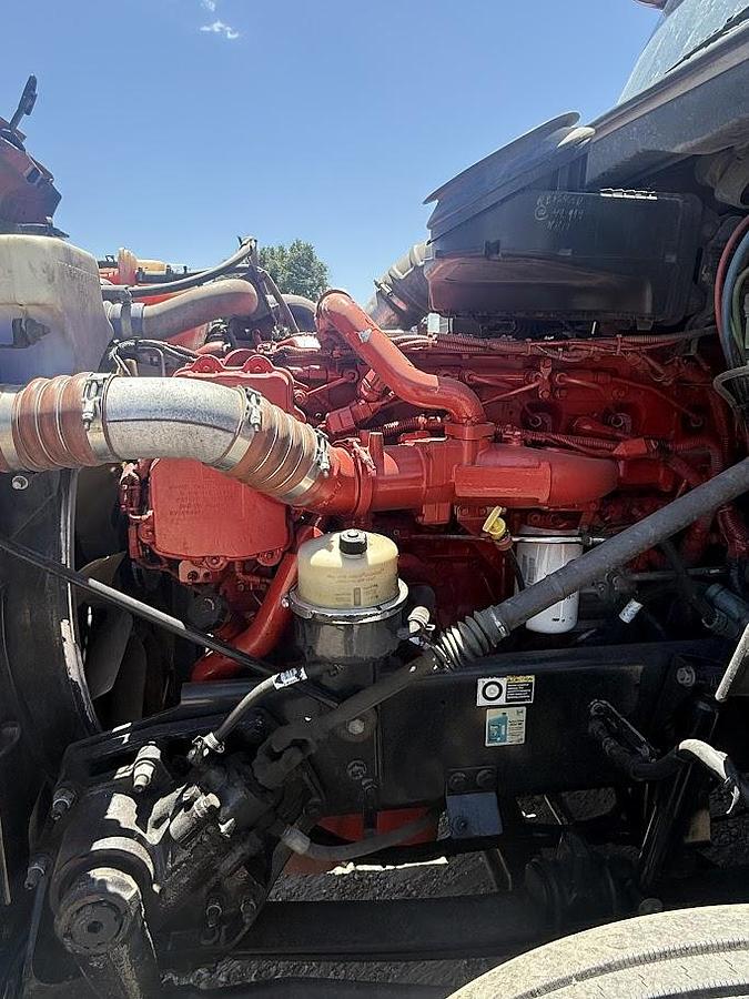 Used 2015 Peterbilt 579