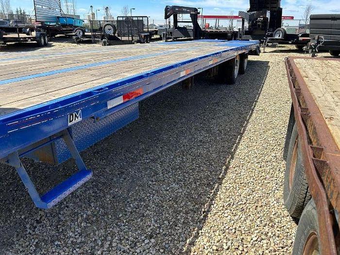 Used 2023 DIAMOND C FMAX 216