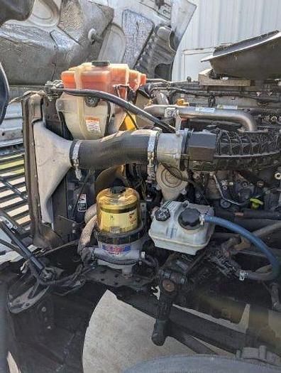 Used 2018 Freightliner Cascadia 125