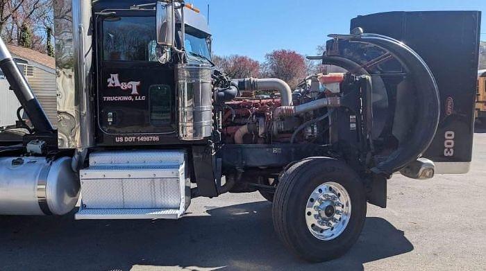 Used 2016 Peterbilt 389