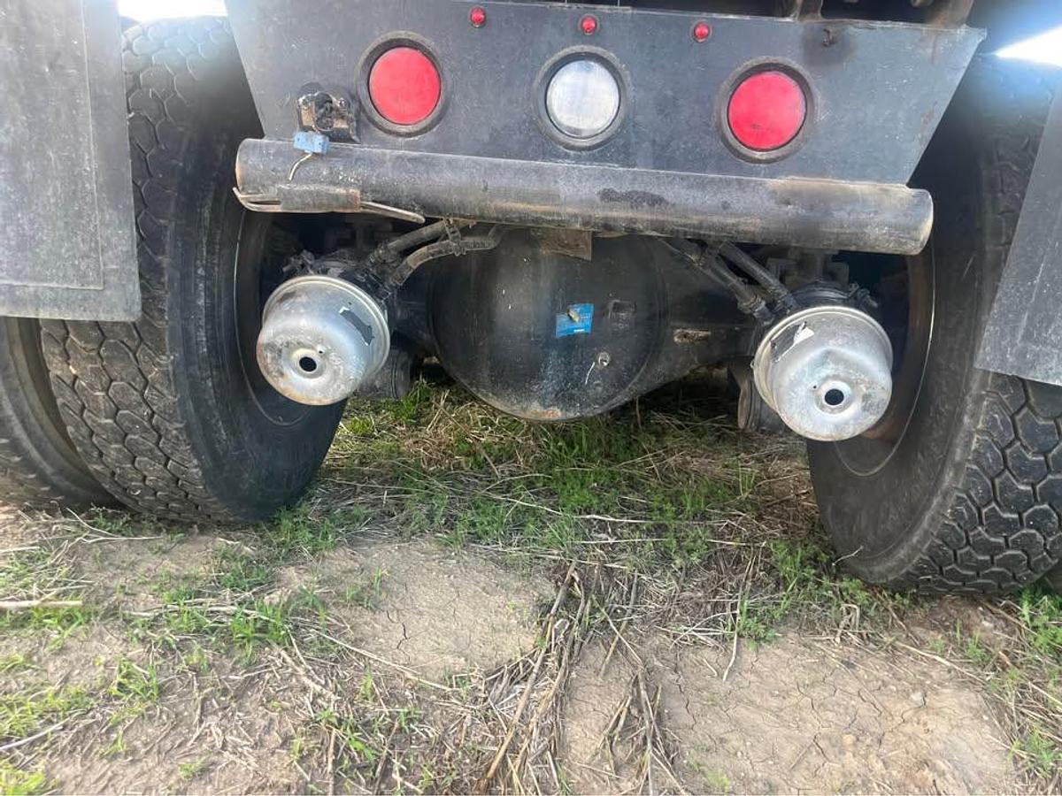 Used 2024 Kenworth T880 Dump Truck