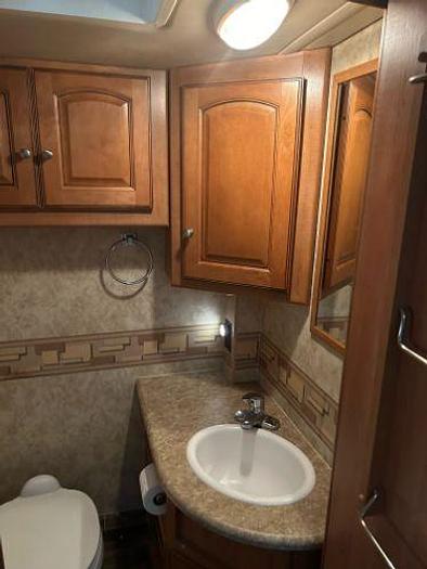 Used 2010 Winnebago 30ft Motorhome
