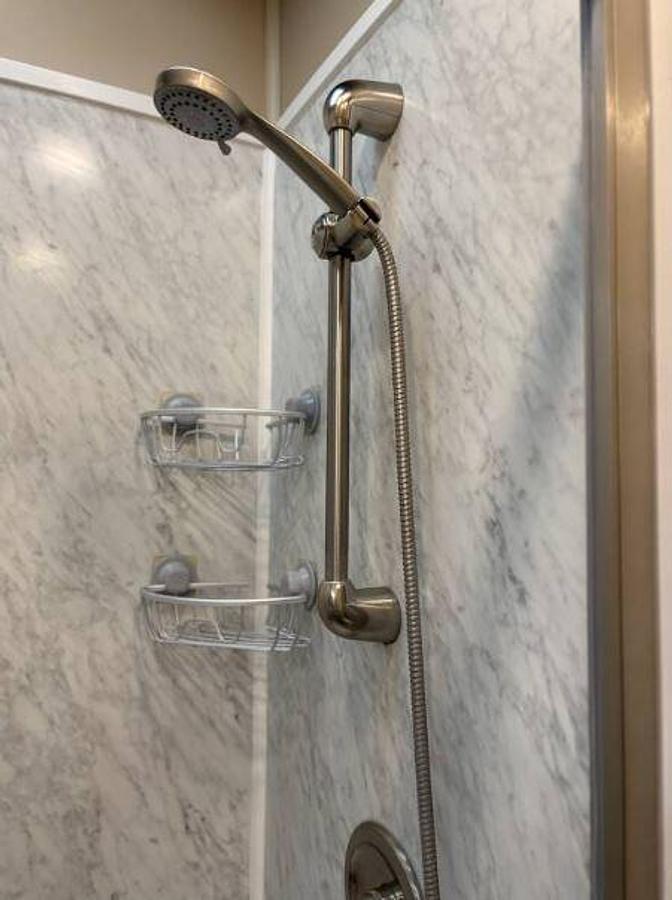 Used 2023 Luxe Elite 44FL Fifth Wheel