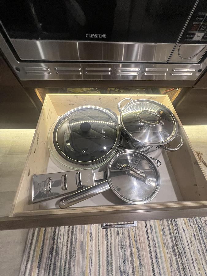 Used 2021 Winnebago View 24D Class C Motorhome