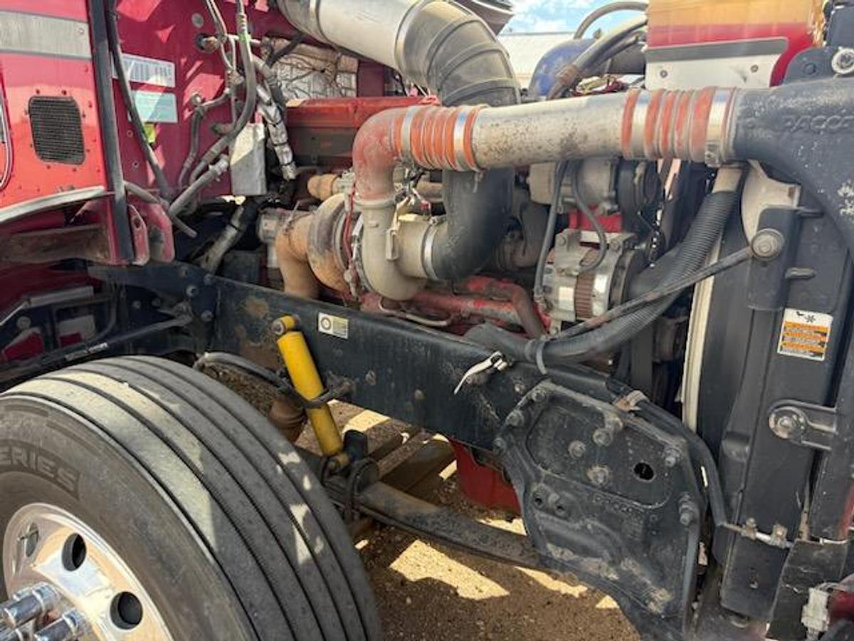 Used 2009 Peterbilt 386