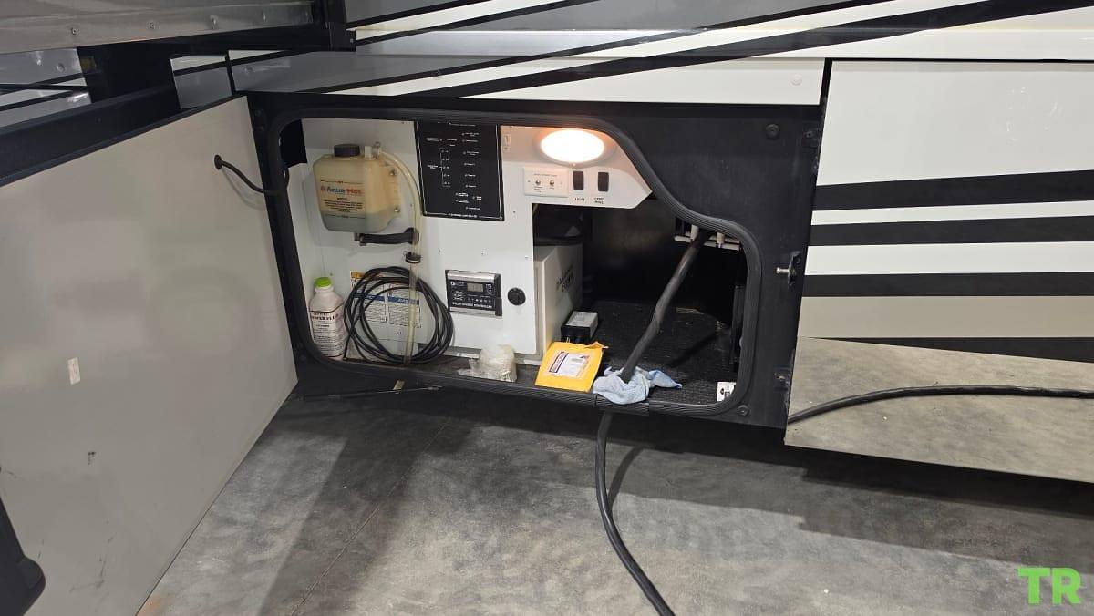 Used 2017 Winnebago Grand Tour 45RL