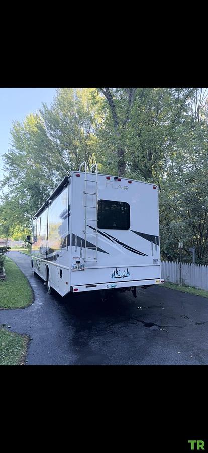Used 2024 Fleetwood Flair 28A