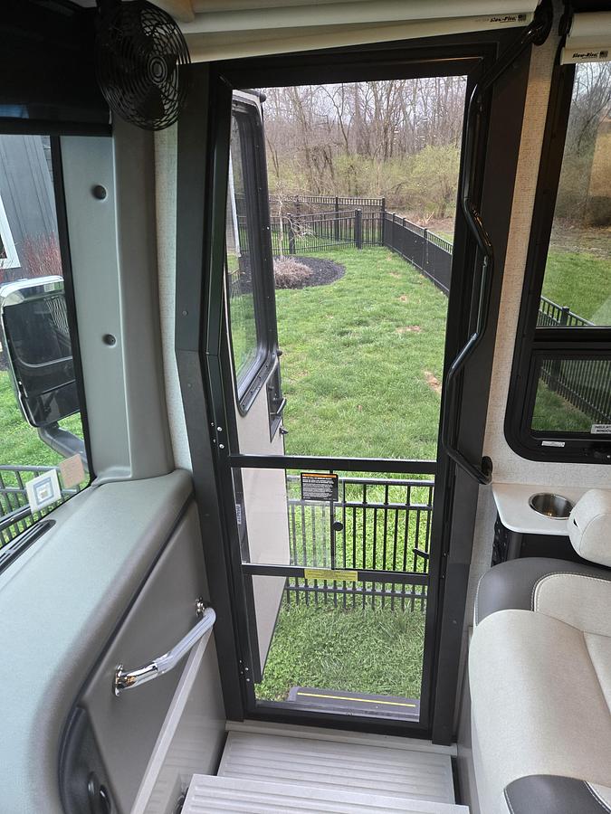 Used 2024 Thor Motorcoach Aria 4000