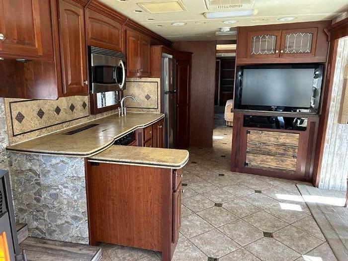 Used 2008 Thor Motor Coach Mandalay 43C