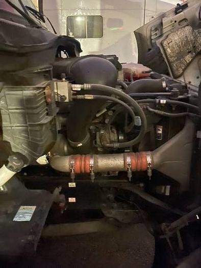 Used 2016 Freightliner Cascadia