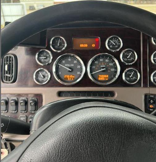 Used 2013 Peterbilt 388