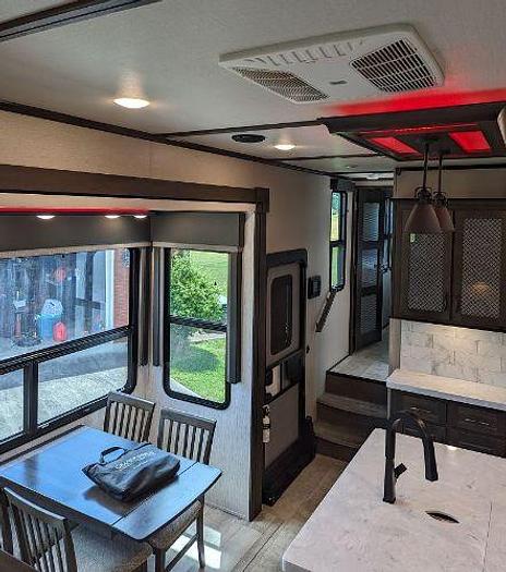 Used 2021 Grand Design Momentum 376THS