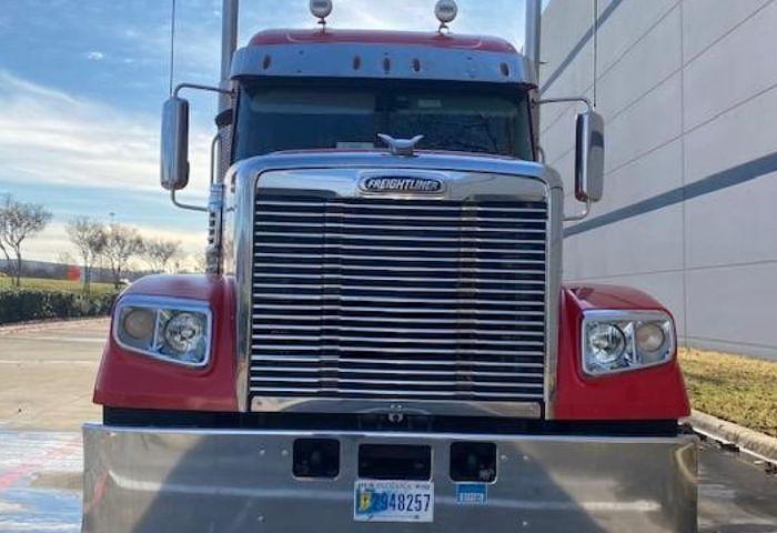 Used 2019 Freightliner 122SD