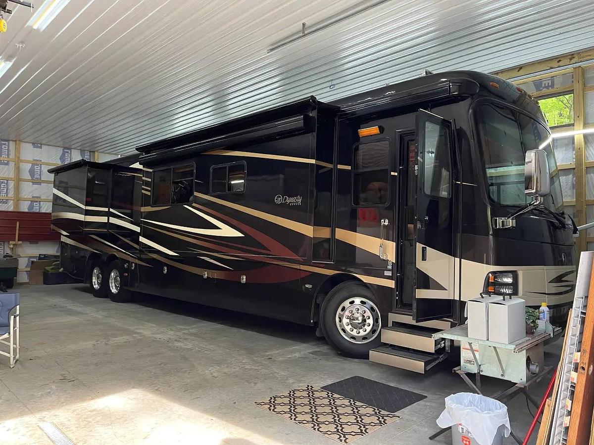 Used 2008 Monaco Dynasty Squire IV