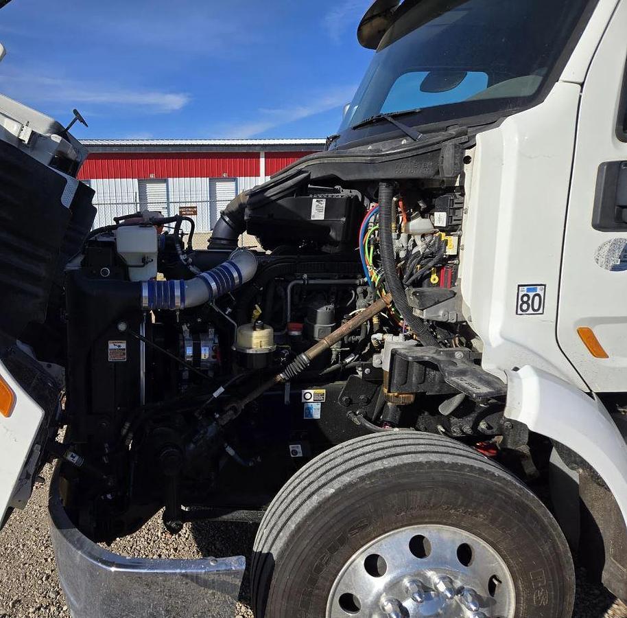 Used 2015 Peterbilt 579 Dump Truck