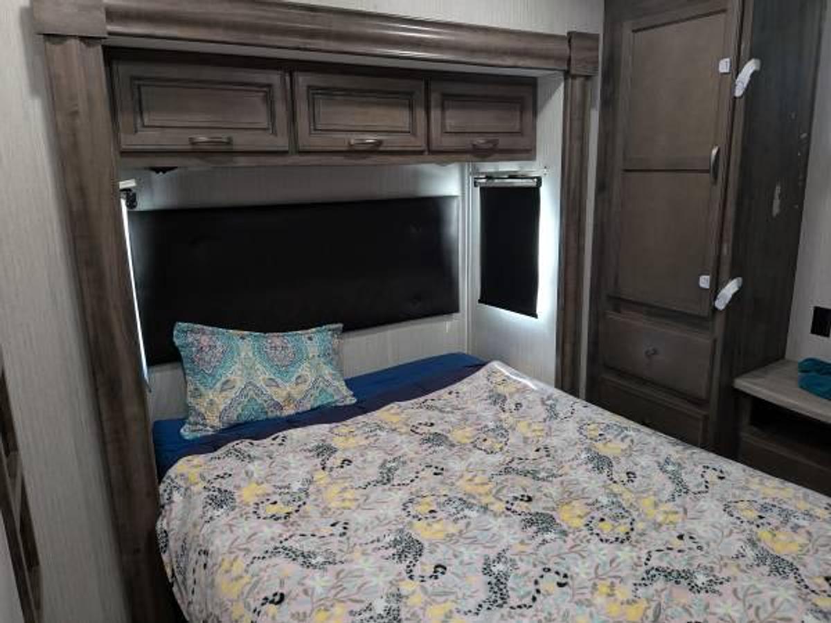 Used 2020 Foorest River Sierra 3550-Fl