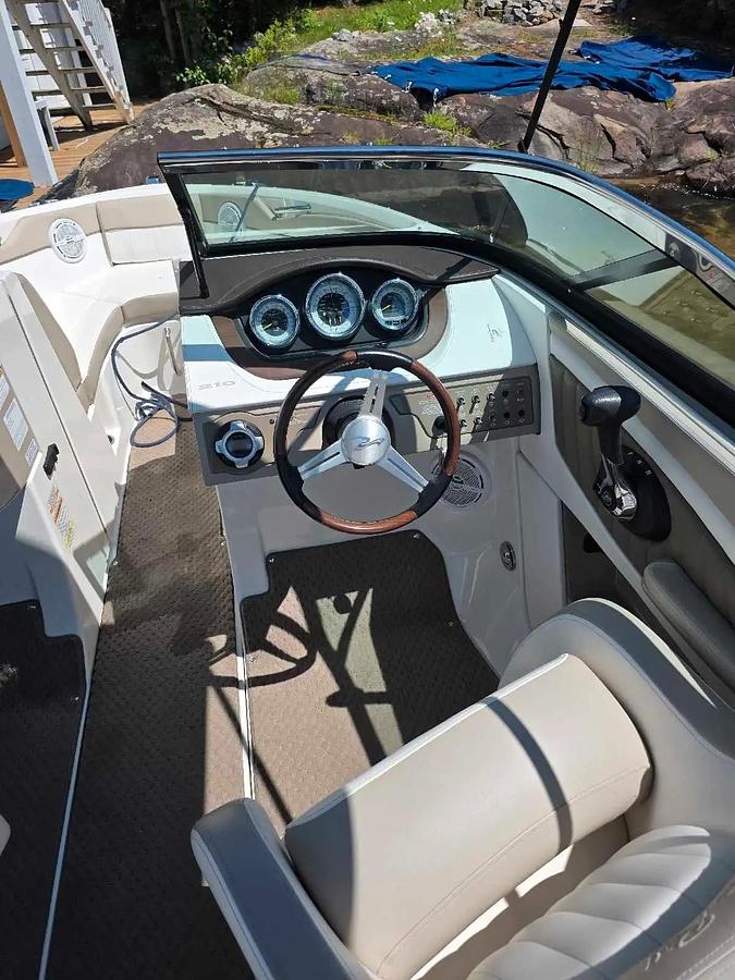 Used 2013 Sea Ray SLX 210